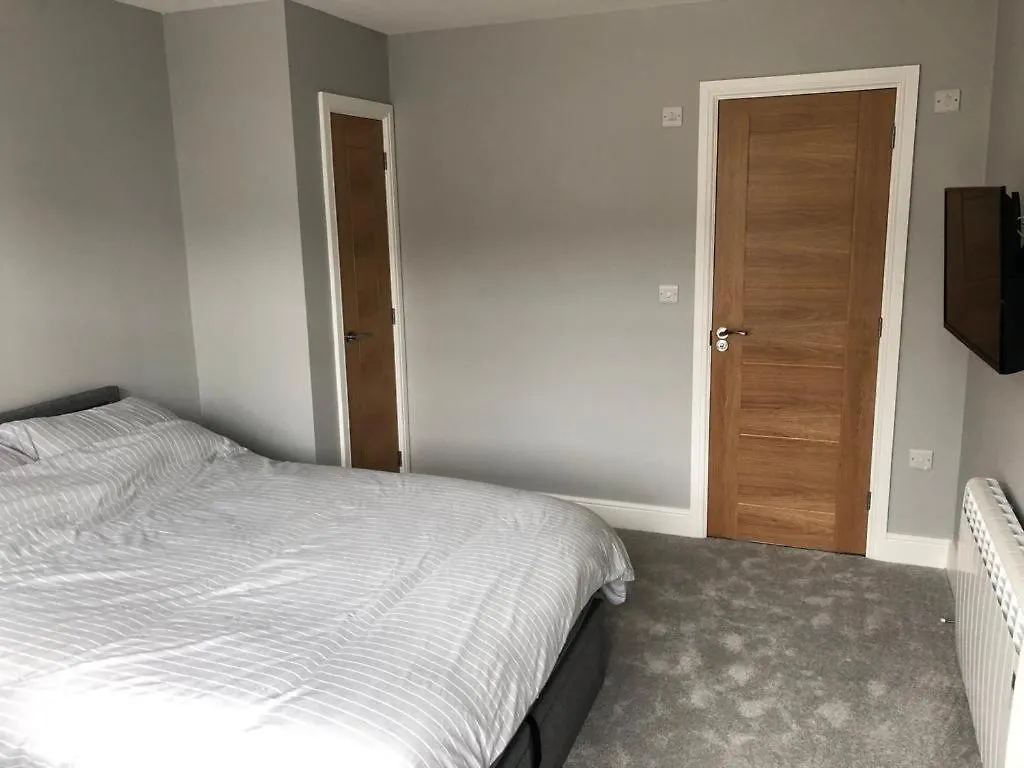 1 Bedroom Ground Floor Apartment Bournemouth 0*,
