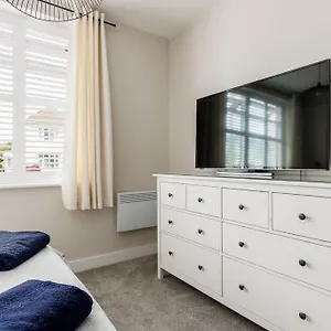 Apartment Modern 2 Bed, Cliff & Parking, F6, Bournemouth