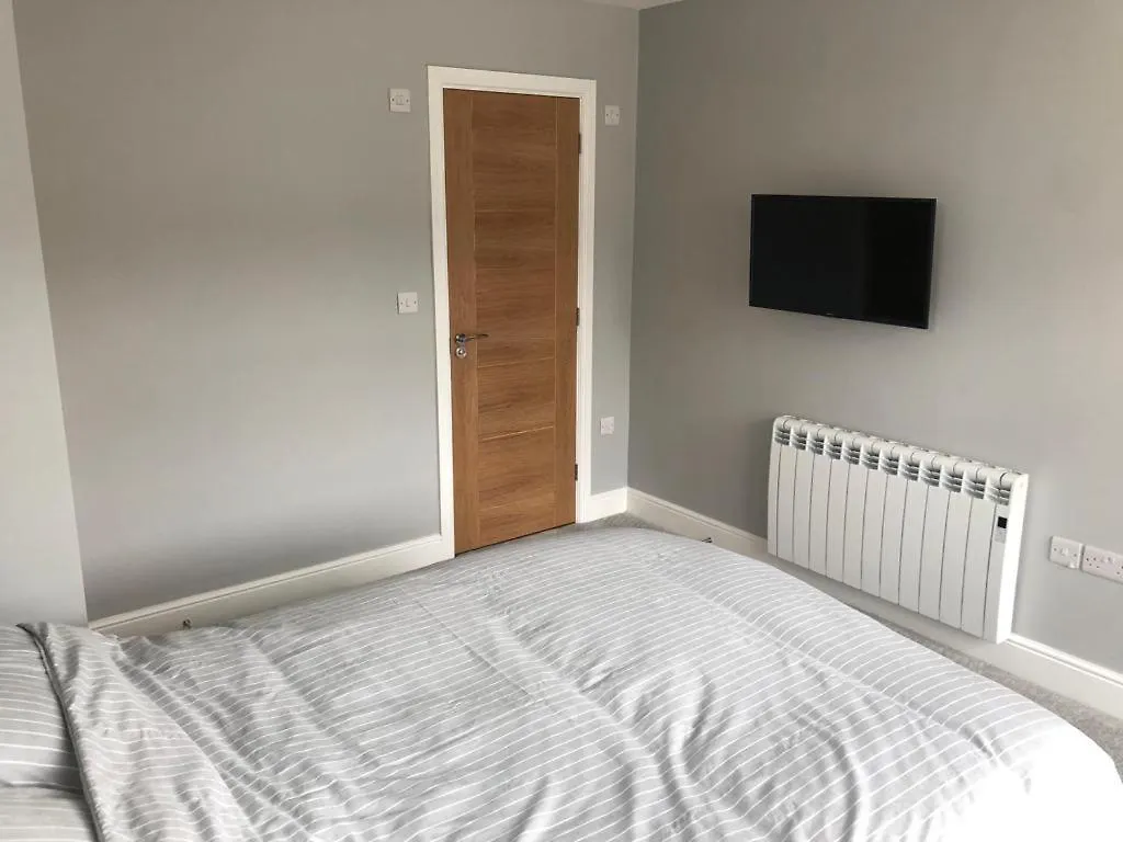 1 Bedroom Ground Floor Apartment Bournemouth