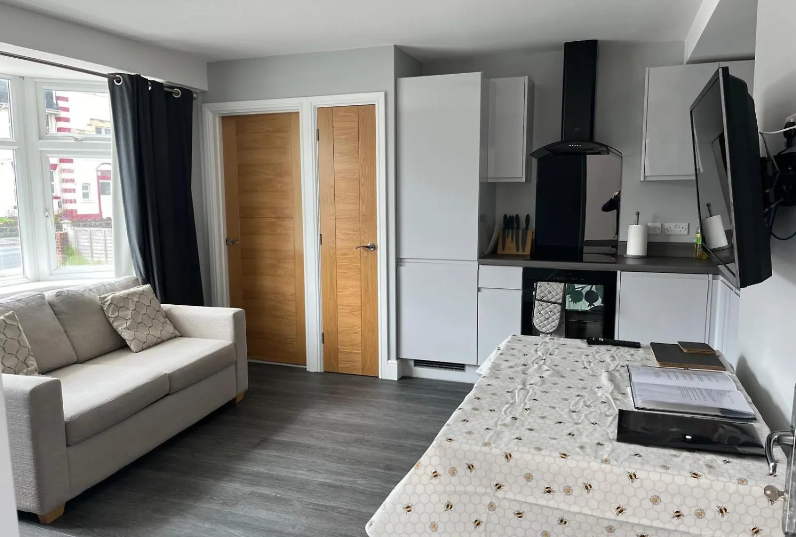 1 Bedroom Ground Floor Apartment Bournemouth Storbritannien